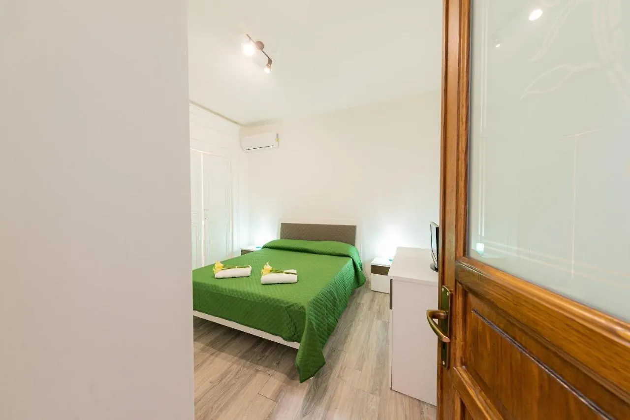 Ester Apartment Cefalu